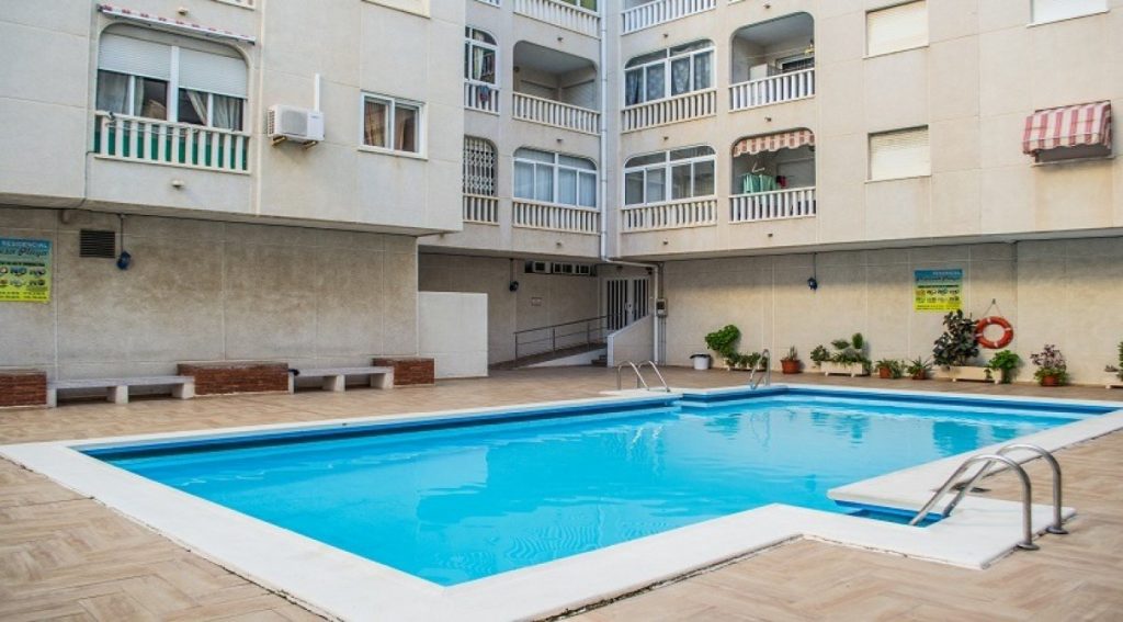 ZONA ACEQUION – APARTAMENTO EN URBANIZACION CON PISCINA